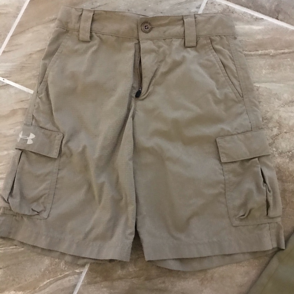 UnderArmour Tan Cargo Shorts